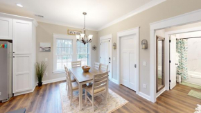 Explore Nature in this 3BR Home Near Pine Mountain